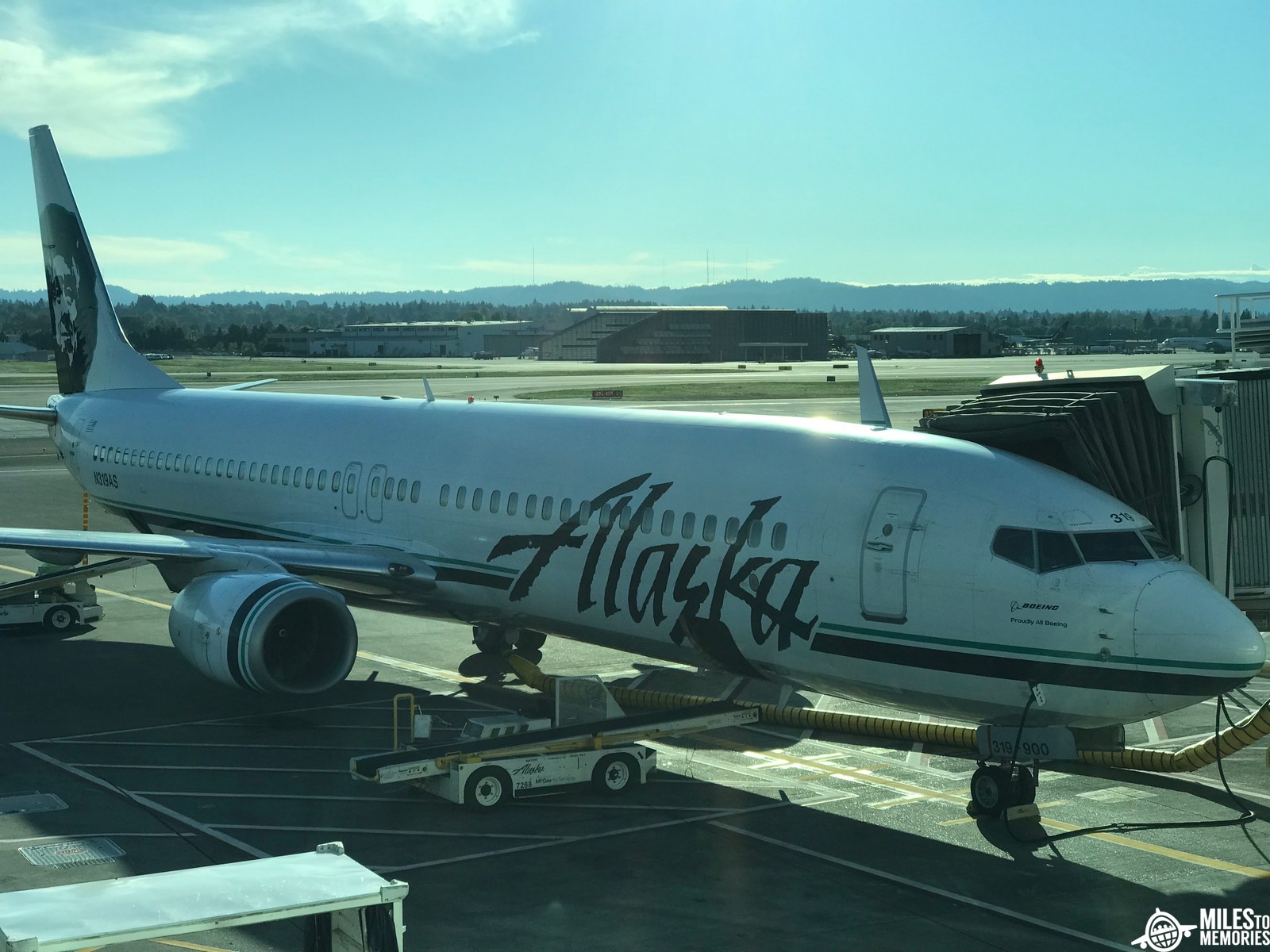 Alaska Airlines cannot add lap infants to partner award flights