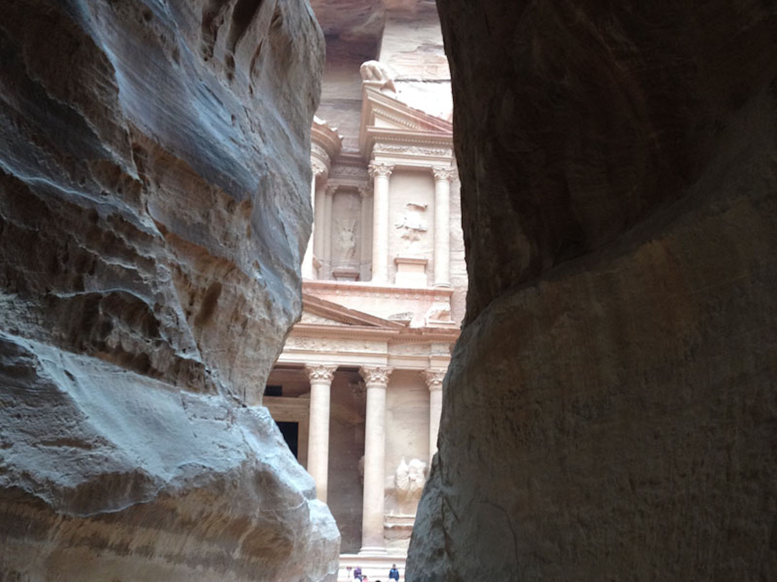 The best ways to fly to the Middle East using points & miles to visit Petra