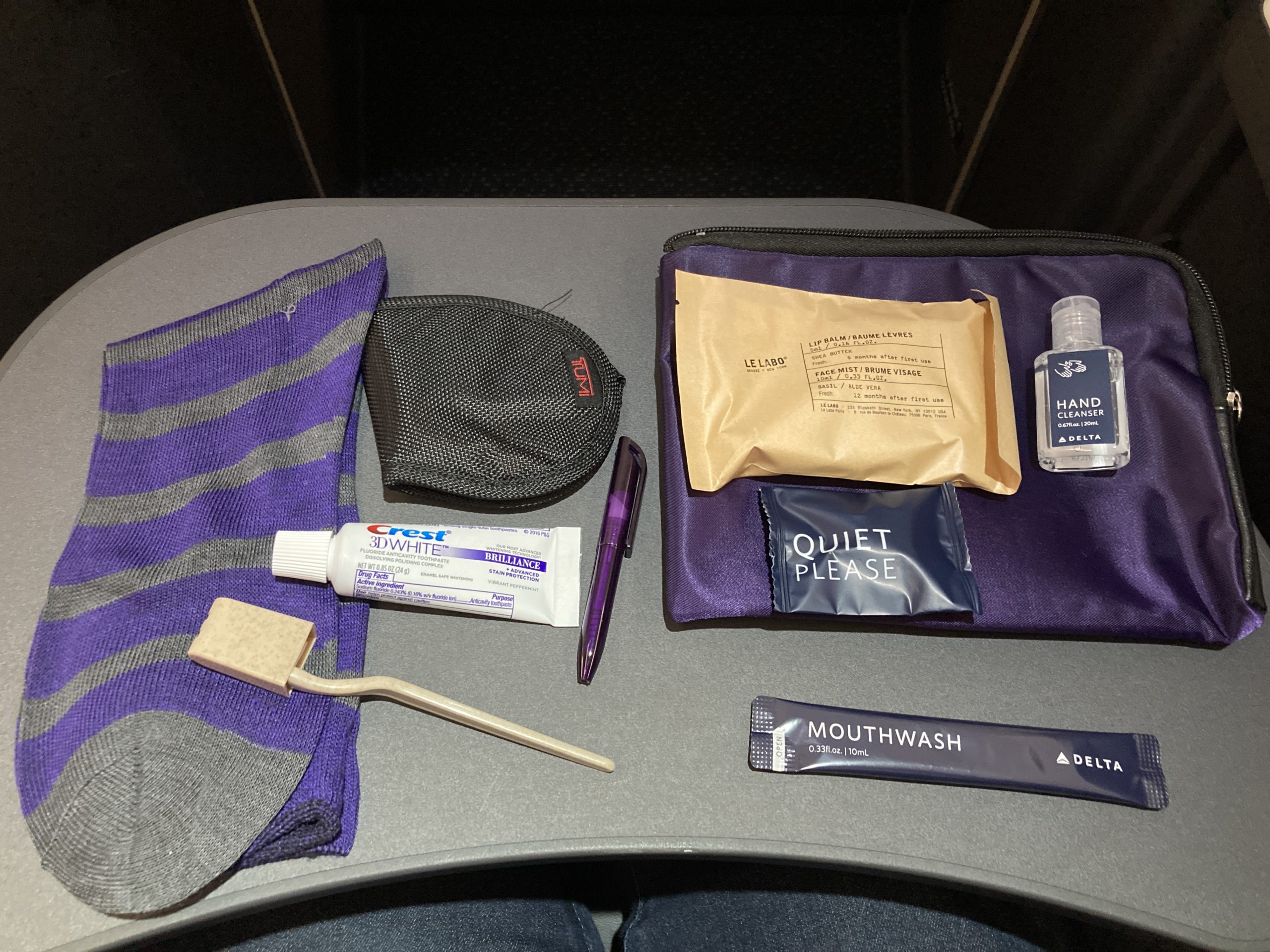 Review Delta One Suites A330neo amenity kit