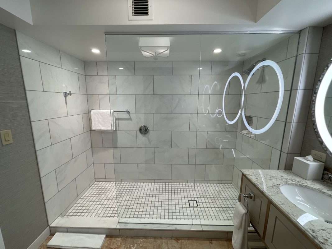 Bellagio Renovated Rooms Tour Inside Look at Bellagio's New Rooms!