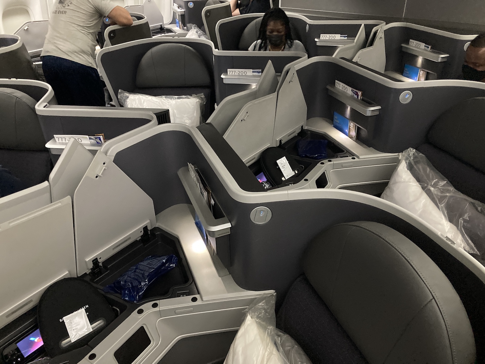 boeing 777  200 business class