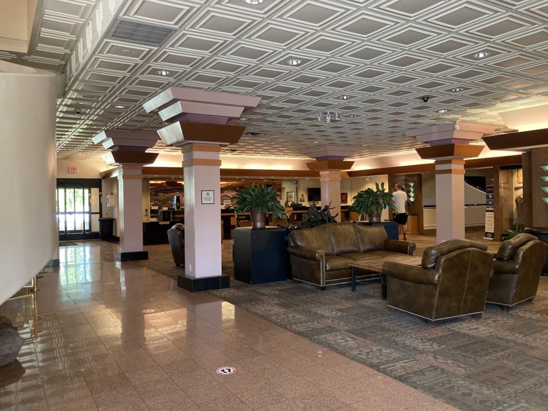 Review: Best Western Premier Grand Canyon Squire Inn – A Hidden Gem