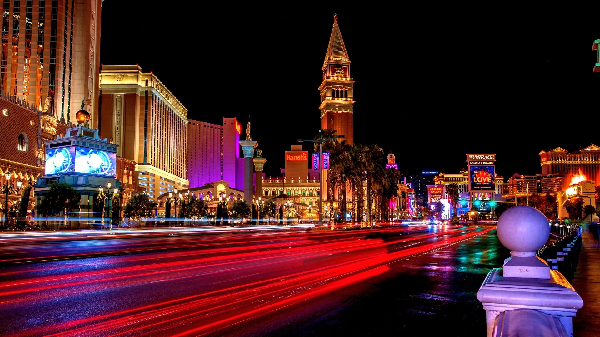Vegas Hotels Use Pricing Scheme to Overcharge Guests