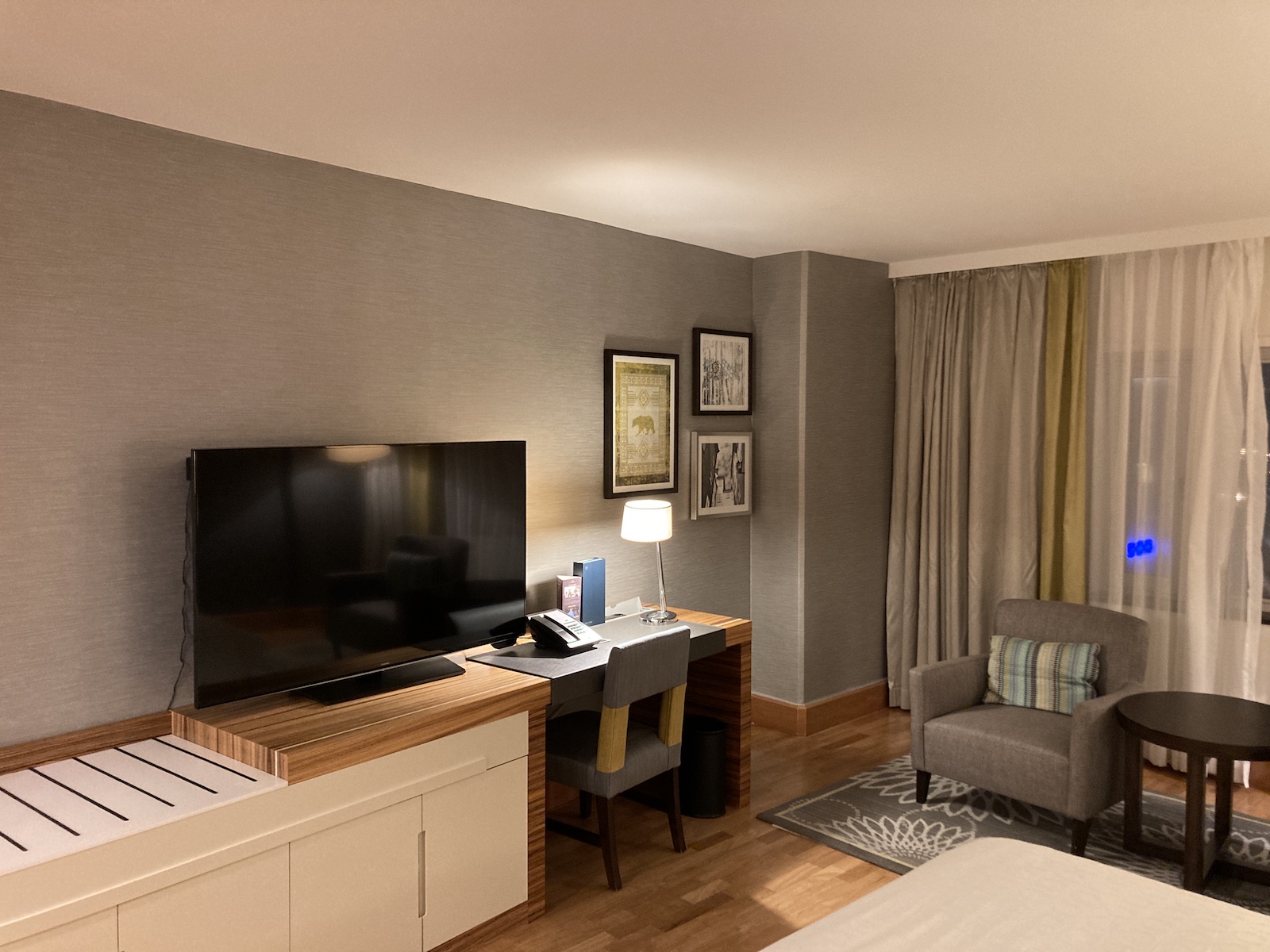 Image of panoramic suite bedroom at Sheraton Stockholm