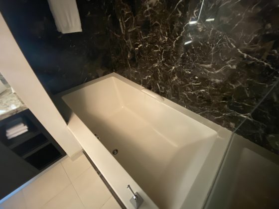 Image of bathtub in main bathroom