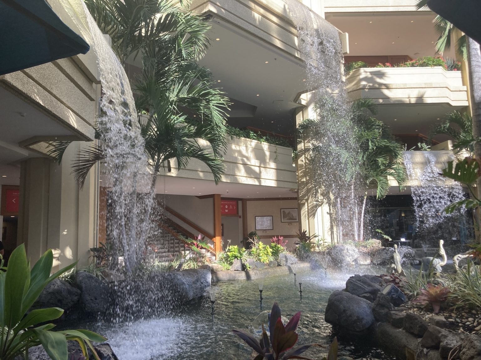 Hotel Review Hyatt Regency Waikiki With Oceanfront Suite Upgrade   Hyatt Regency Waikiki Indoor Waterfall 1536x1152 