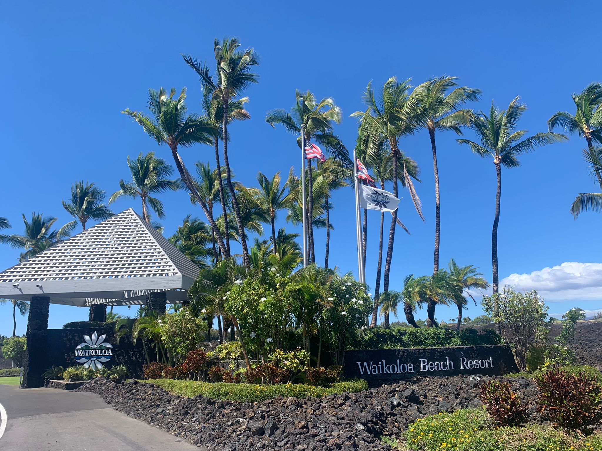 Photo of entrance to Waikoloa Beach Resort area
