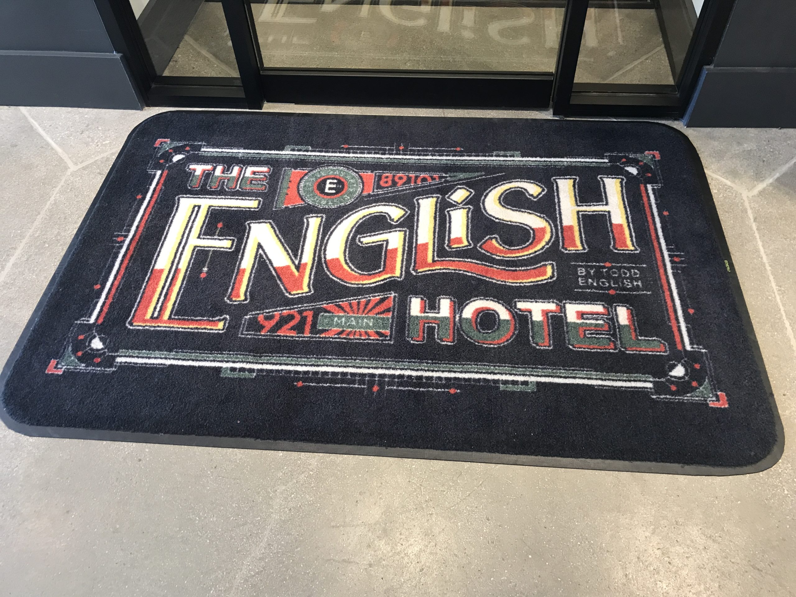 English hotel las vegas welcome mat