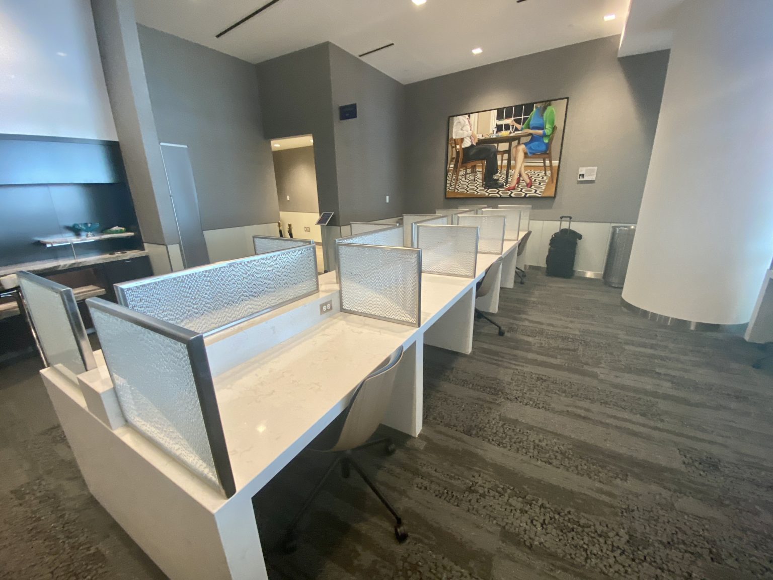 Delta Sky Club SLC Review