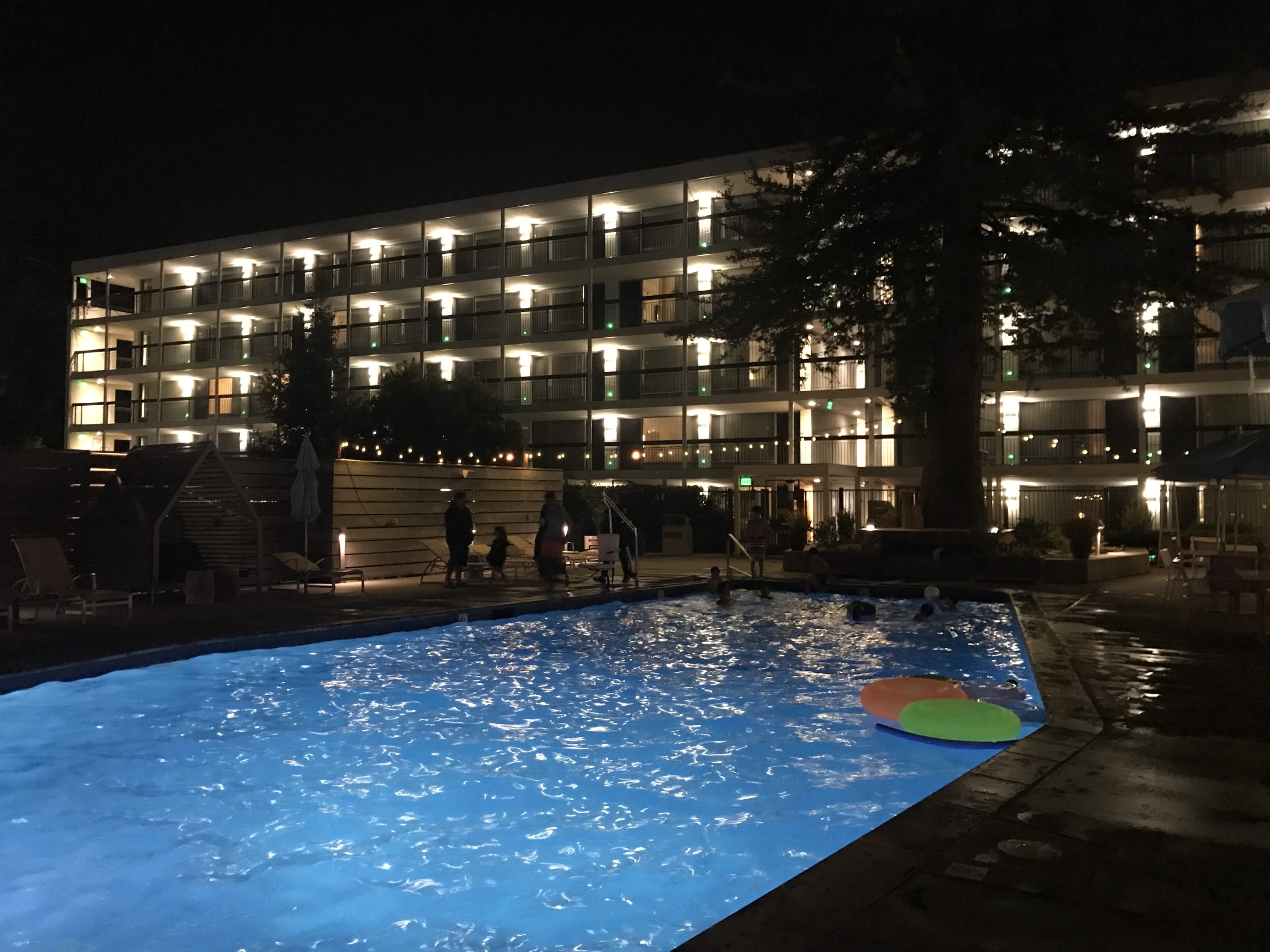 Hotel Paradox Santa Cruz Night Views