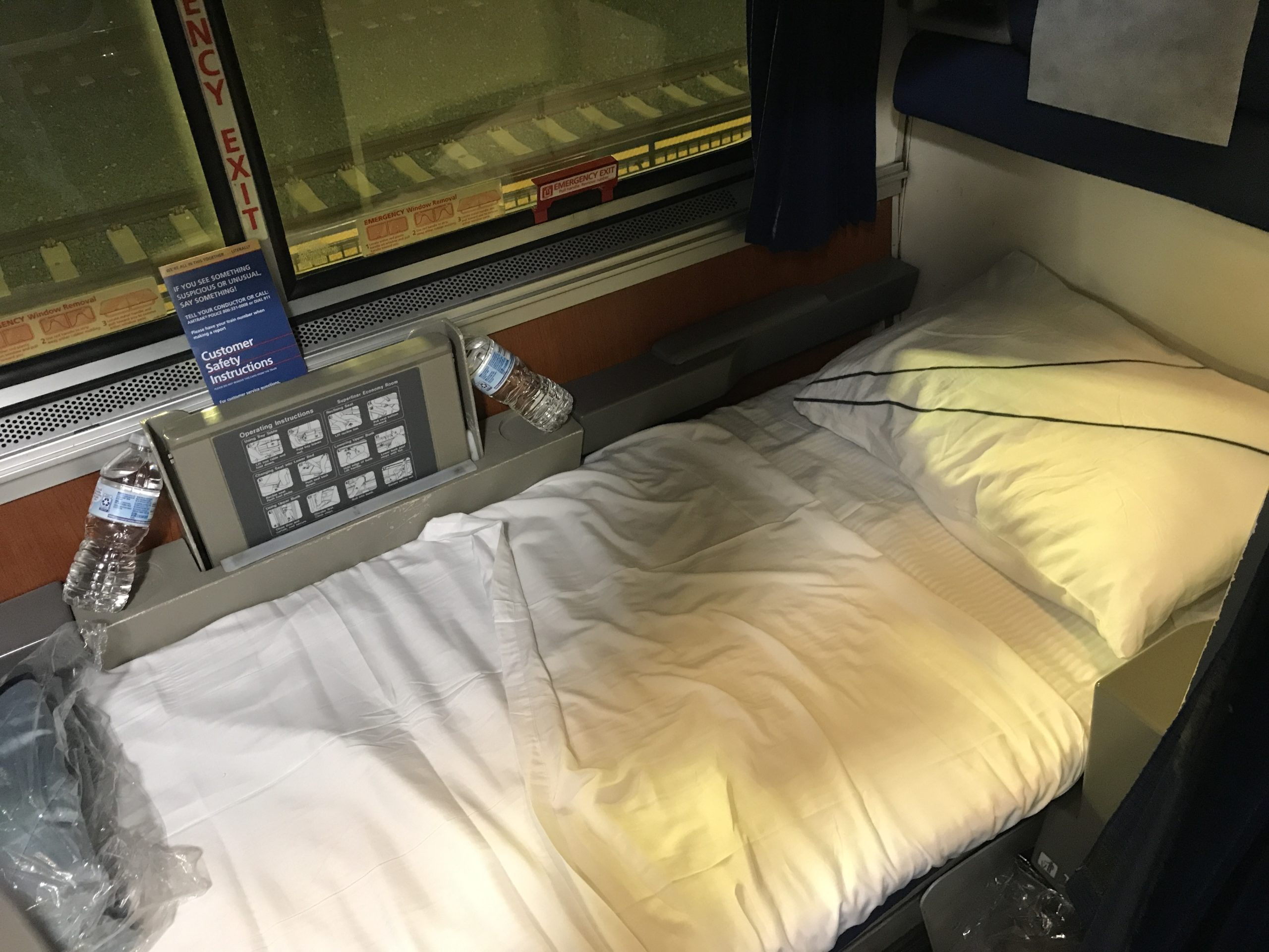 Amtrak Coast Starlight Sleeper Car - Bed