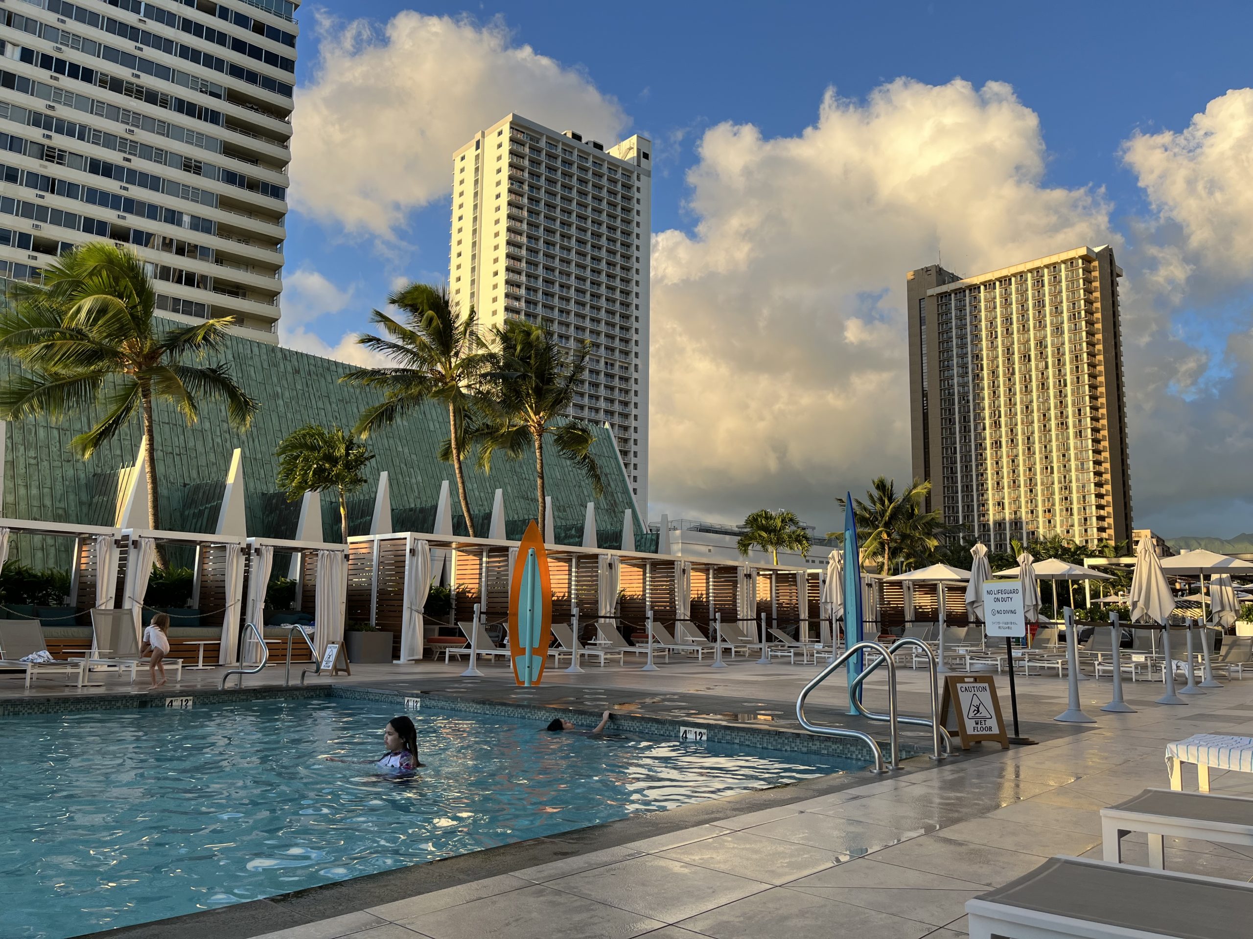 Marriott Waikiki Beach Resort & Spa Review