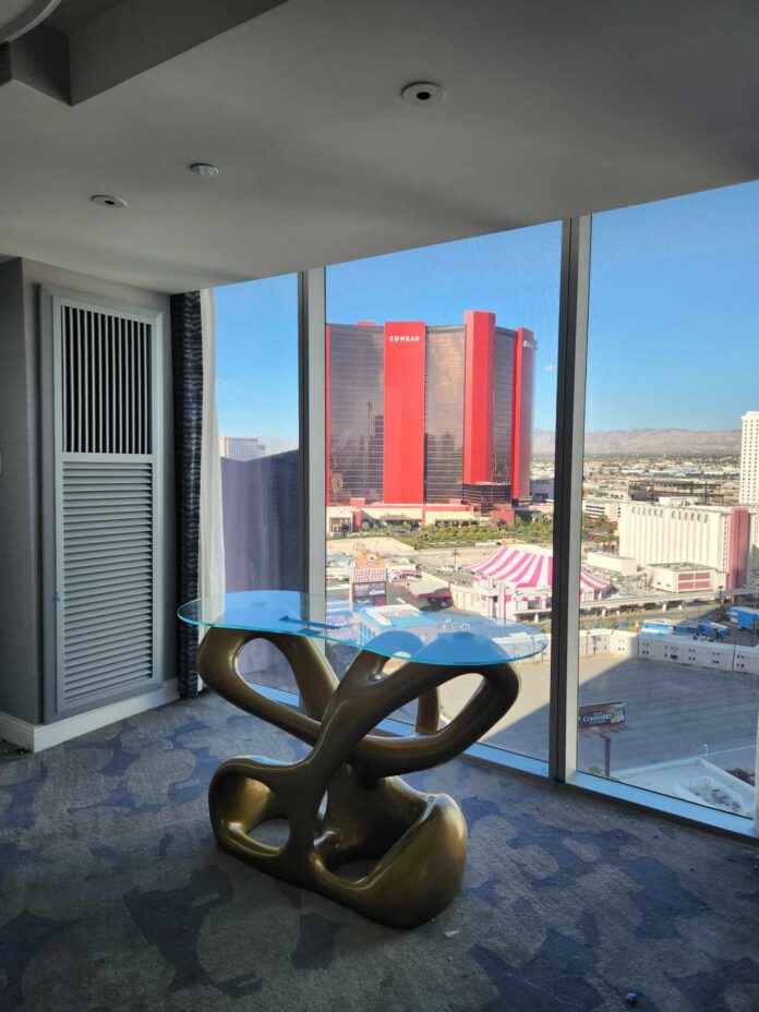 Fontainebleau Las Vegas Opening Date Rumor & Inside the Rooms