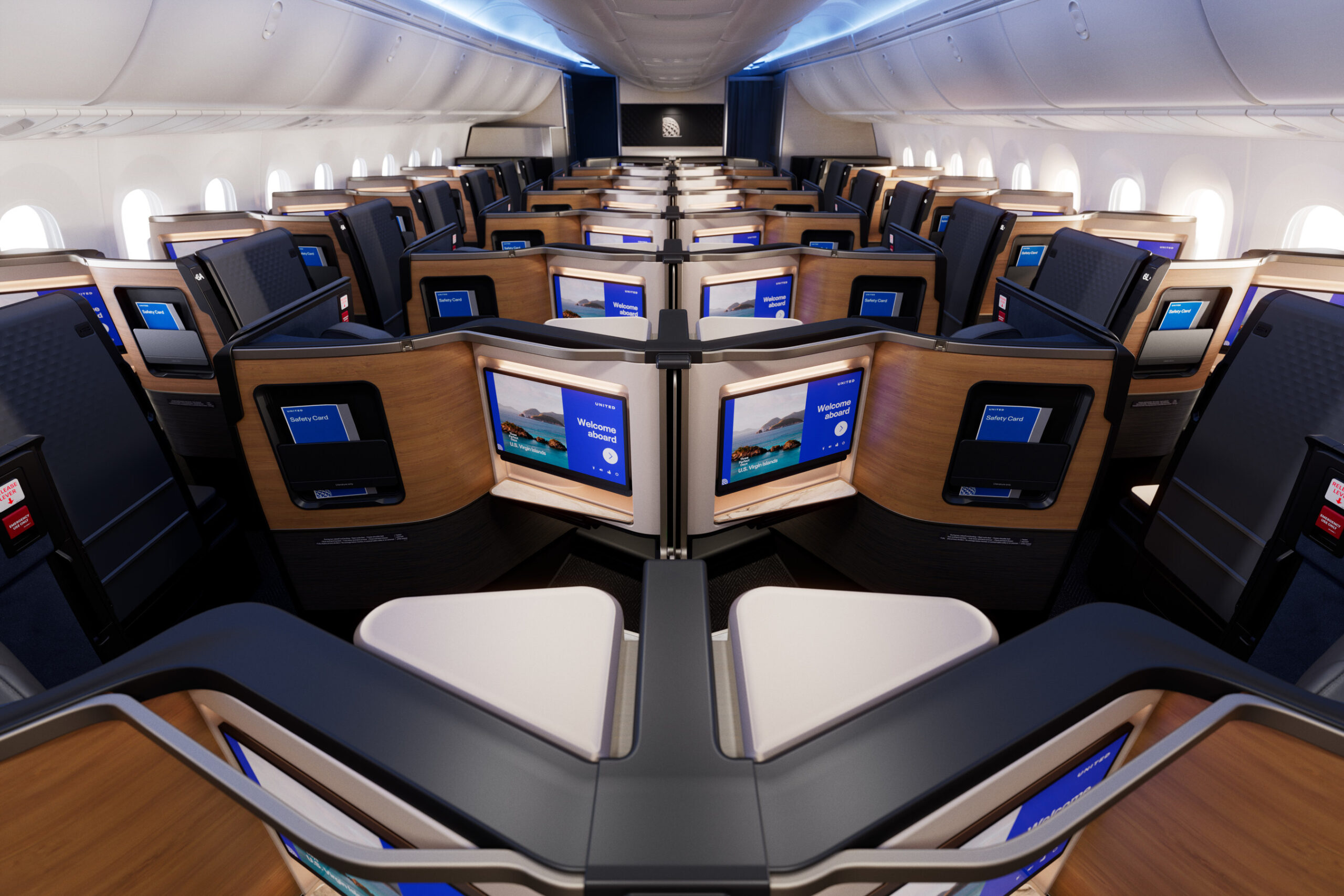 United Unveils New Aircraft Interior and Polaris Cabin